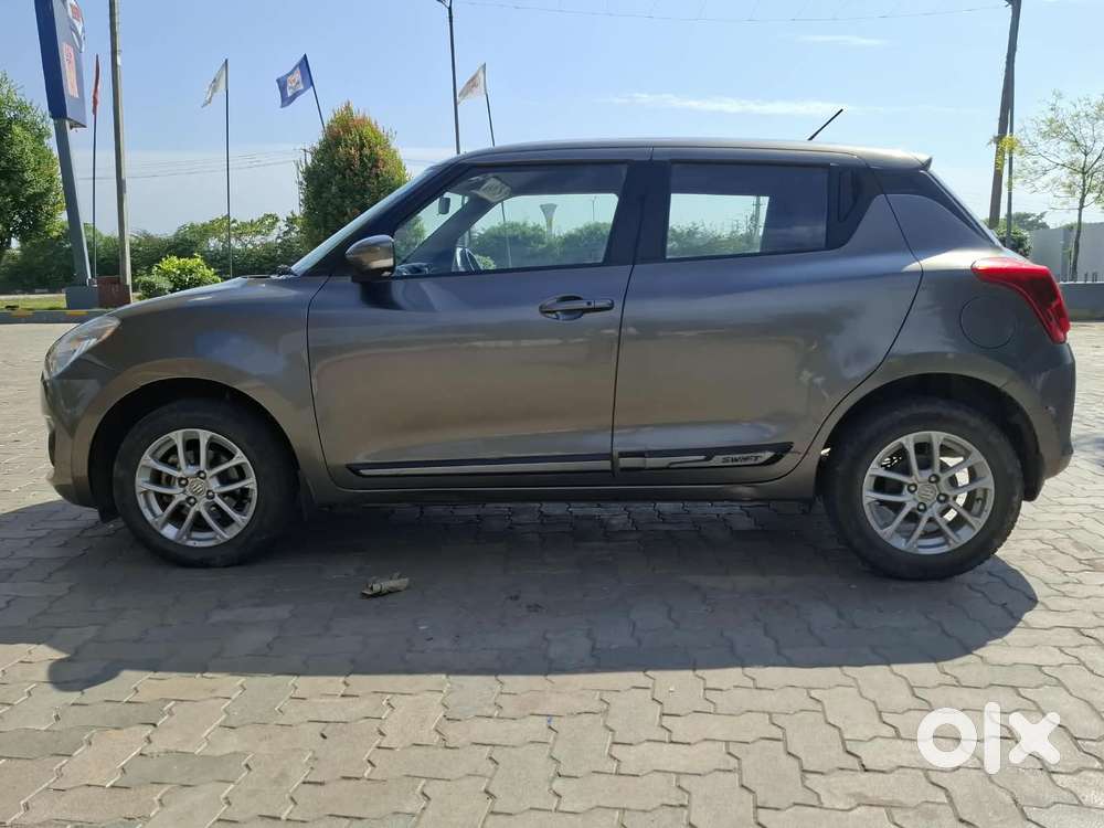 Maruti Suzuki Swift 1.3 Zxi, 2022, Petrol