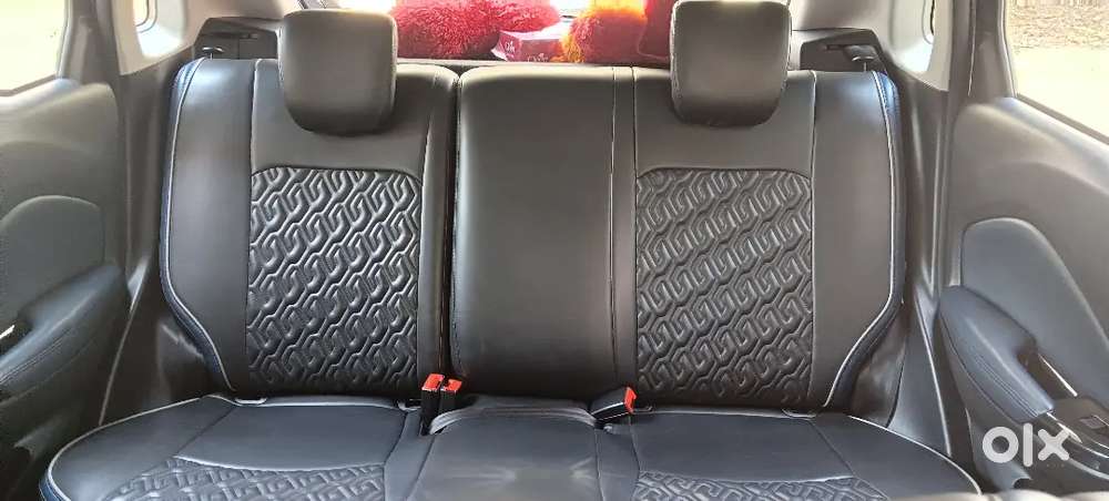 फ्रेश कार आहे किंमत 735000