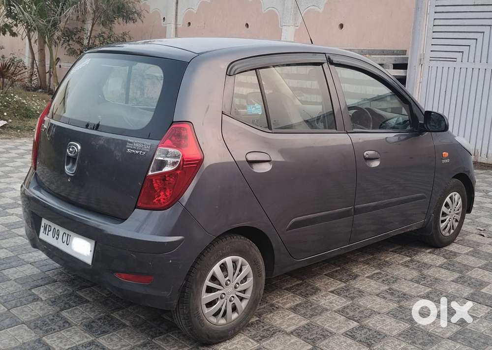 Hyundai I10 Sportz, 2016, Petrol