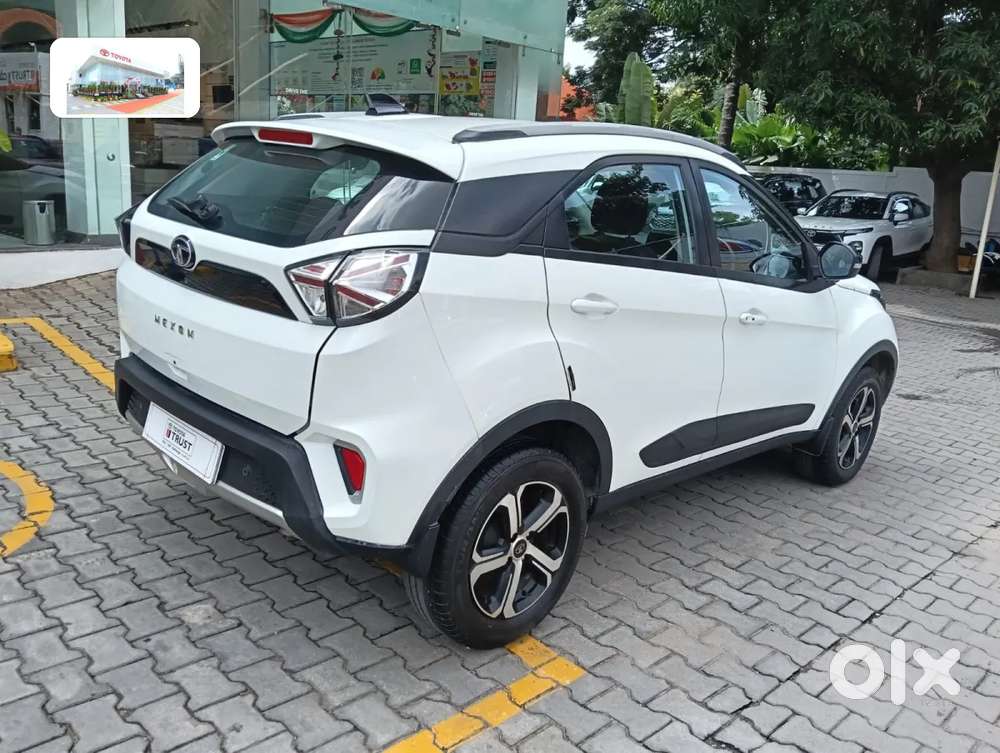 Tata Nexon 1.2 Revotron Xza Plus, 2022, Petrol