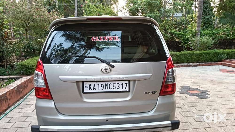 Toyota Innova 2012 Diesel 250000 Km Driven