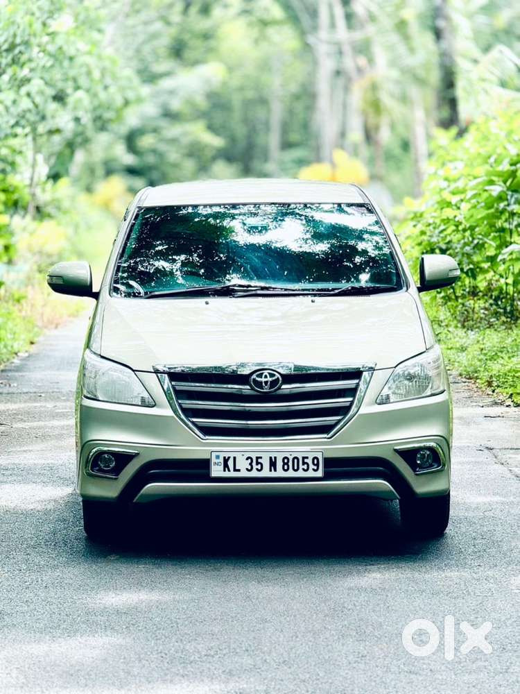 Toyota Innova 2015 Diesel 184500 Km Driven
