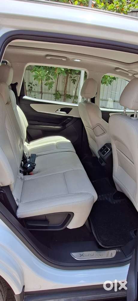 Mahindra Xuv700 2.2 Ax 7 Diesel At Str, 2024, Diesel