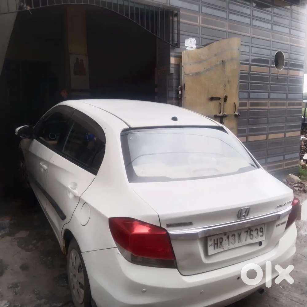 Honda Amaze 2015 Km Driven 110000