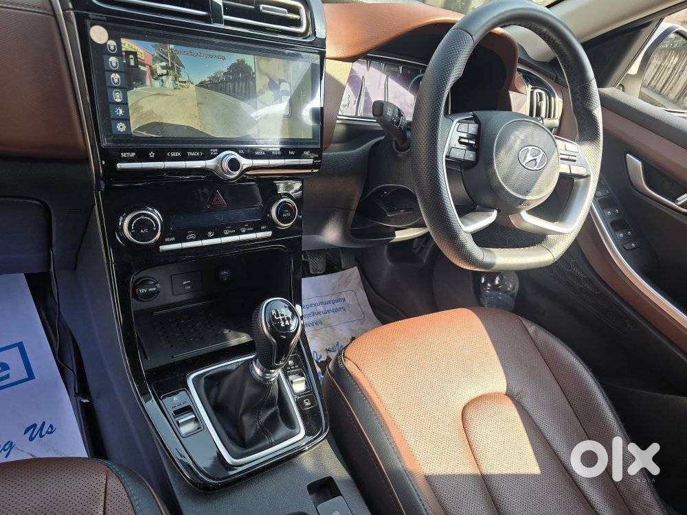 Hyundai Alcazar Signature, 2022, Petrol