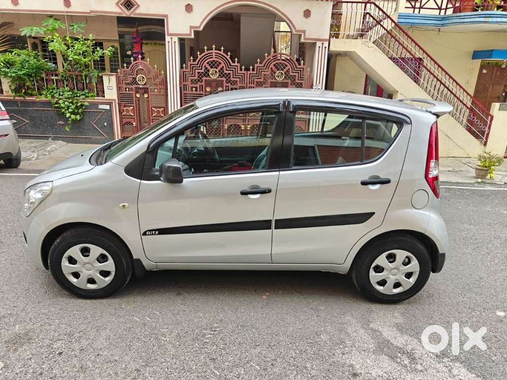 Maruti Suzuki Ritz Vxi, 2011, Petrol
