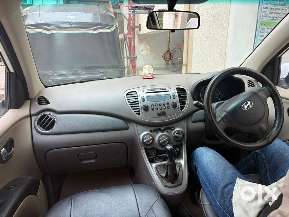 Hyundai I10 Sportz 2011