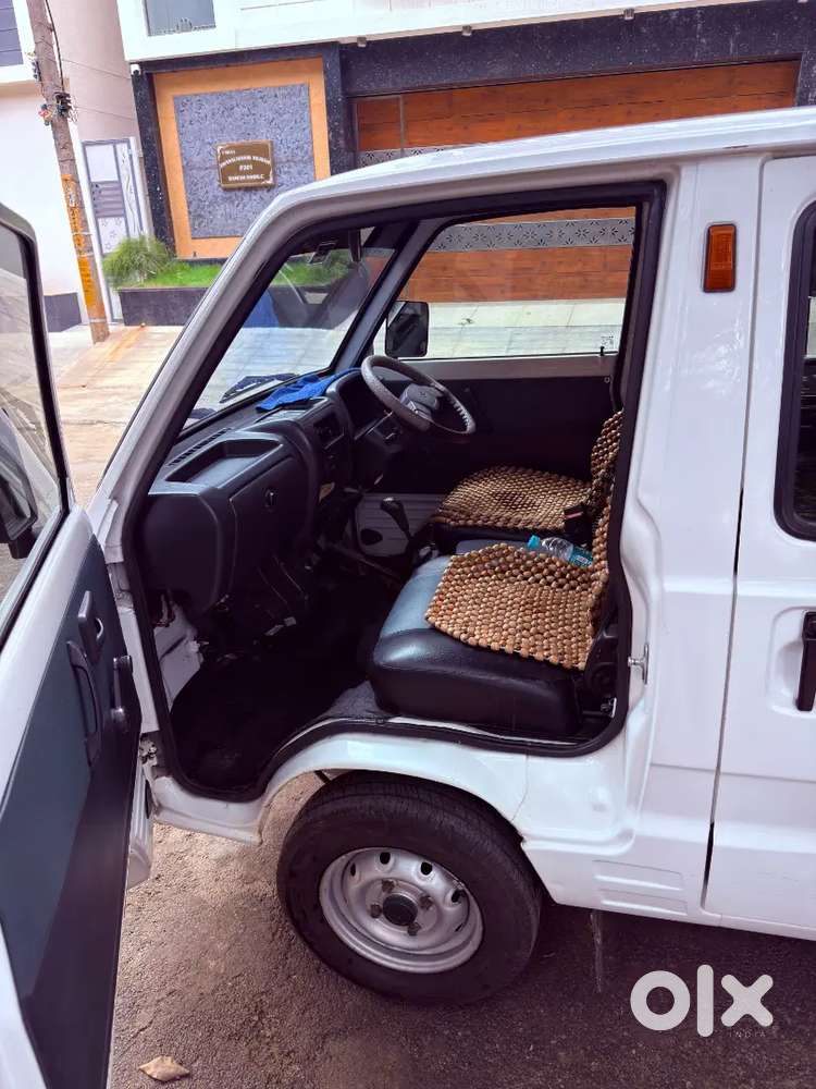 Maruti Omni 2018