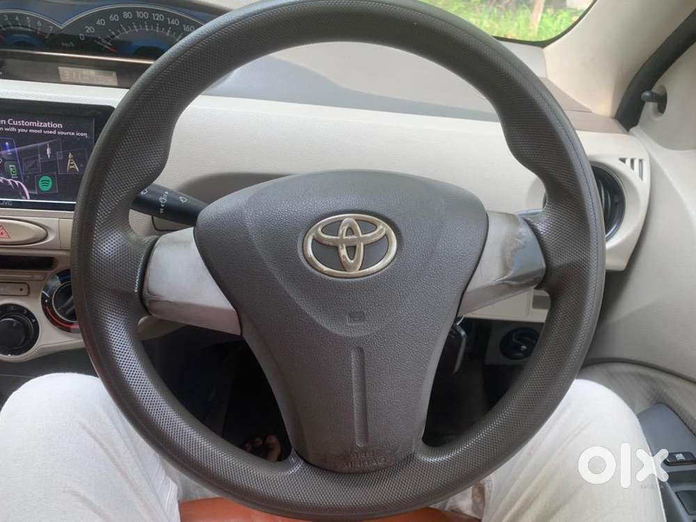 Toyota Etios Liva 2015