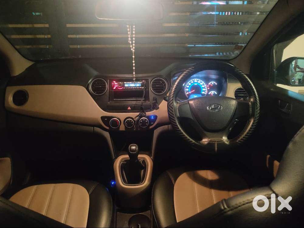 Hyundai Grand I10 2017 Petrol 67000 Km Driven