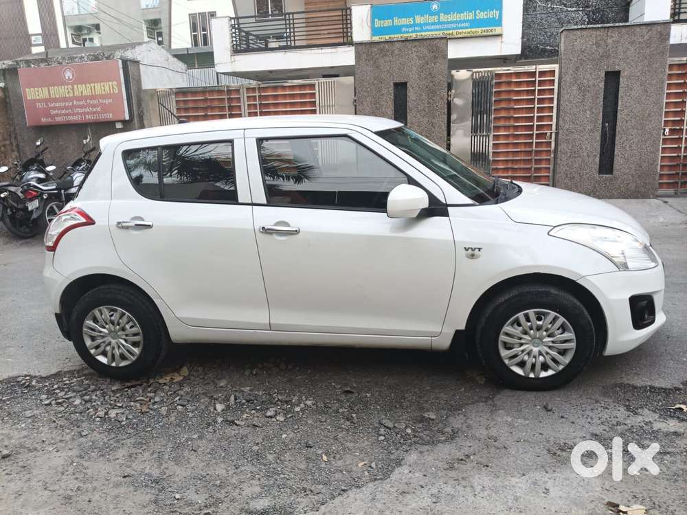 Maruti Suzuki Swift Lxi Optional-o, 2017, Petrol
