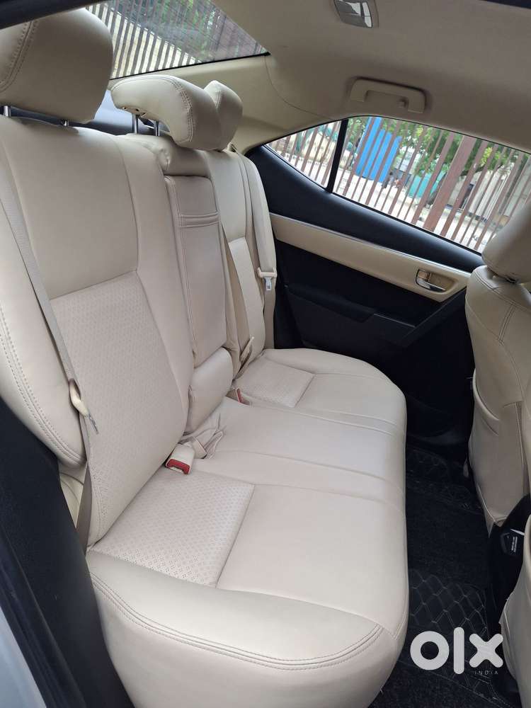 Toyota Corolla Altis 1.8 G Cvt, 2017, Petrol