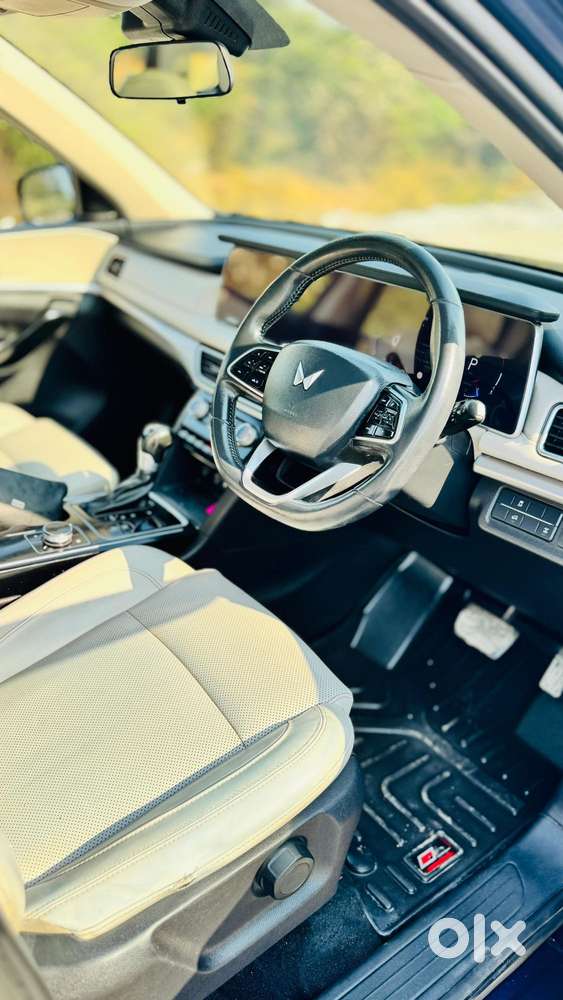 Mahindra Xuv700 2.2 Ax 7 Diesel At Luxury Pack Str, 2022, Diesel