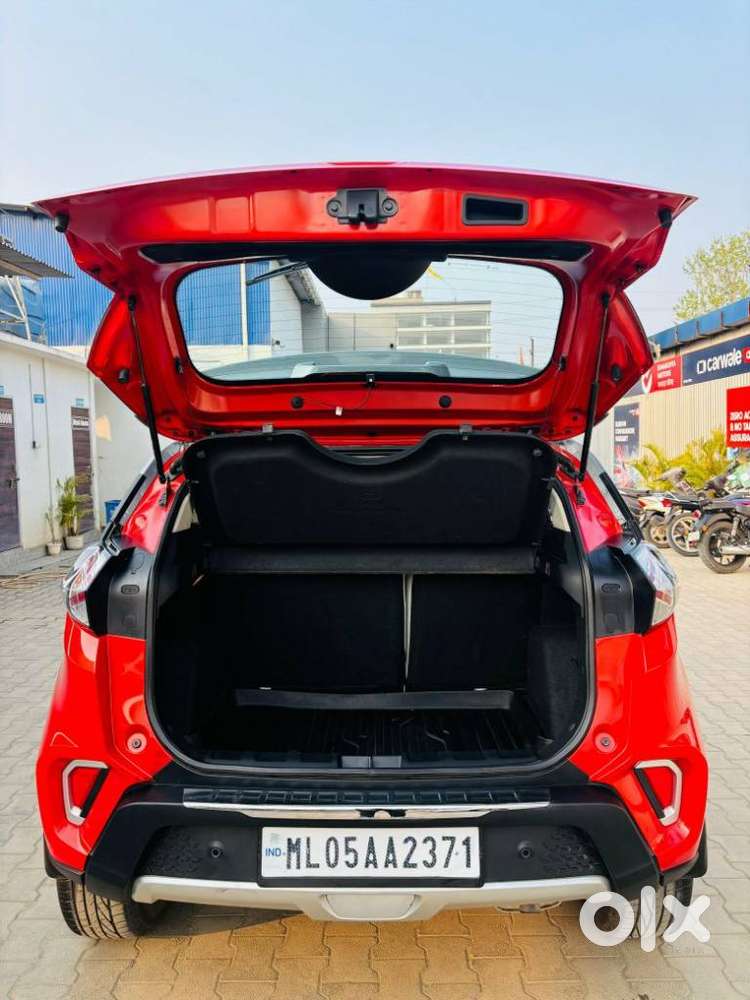 Tata Nexon 1.2 Revotron Xz Plus, 2023, Petrol