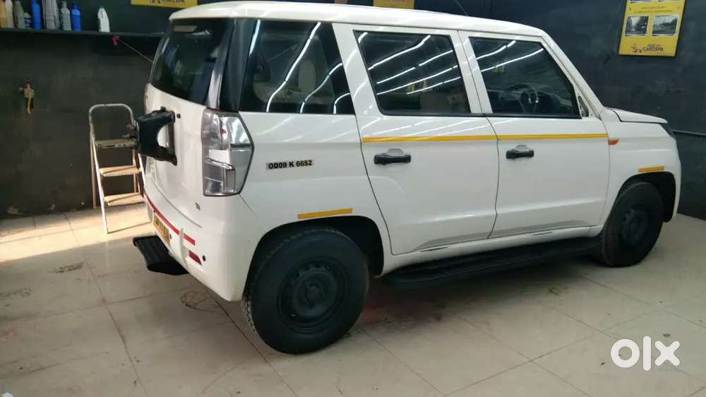 Mahindra Tuv300