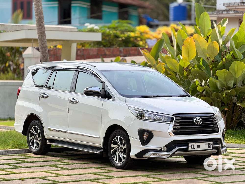 Toyota Innova Crysta 2.8 Gx At, 2022, Diesel