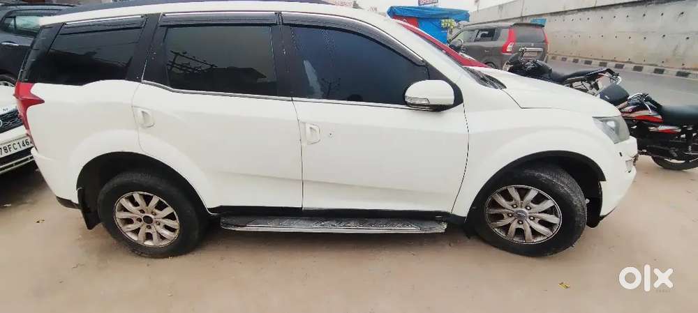 Sunroof Wali Mahindra Xuv 500 (automatic) – Best Condition Ki Gadi!