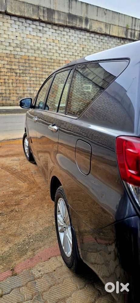 Toyota Innova Crysta 2.8z Automatic, 2018, Diesel