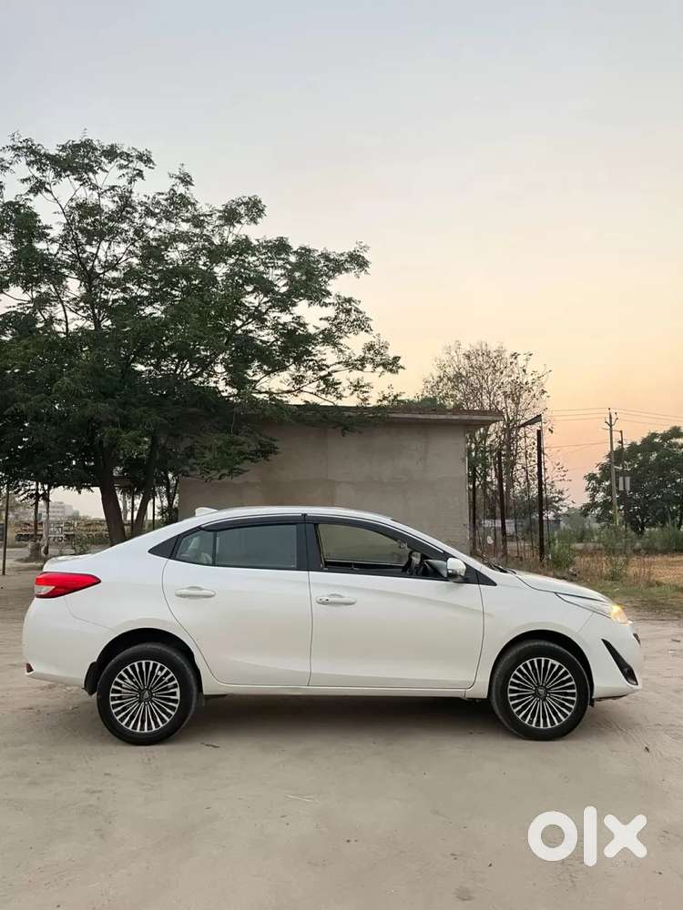Toyota Yaris G Cvt, 2018, Petrol