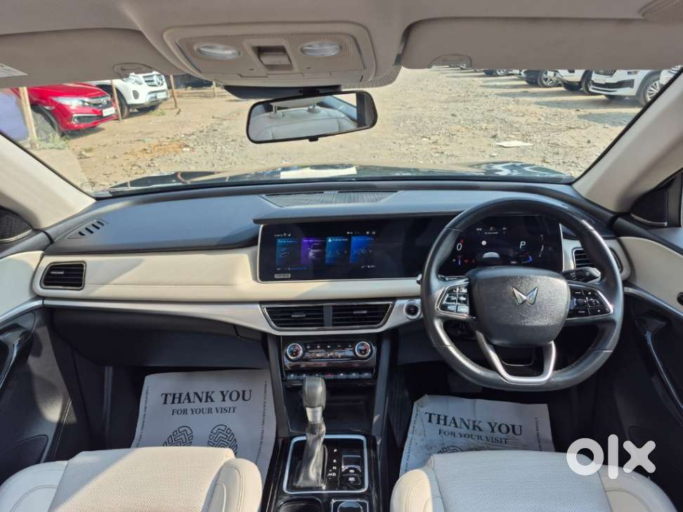 Mahindra Xuv700 2.2 Ax 7 Diesel At Luxury Pack Str, 2025, Diesel