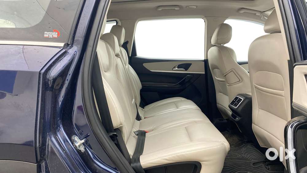 Mahindra Xuv700 2.2 Ax 7 Diesel At Str Awd, 2022, Diesel