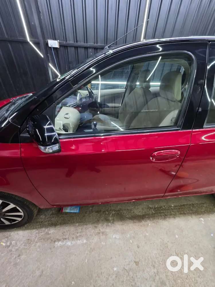 Toyota Etios Liva Vxd Dual Tone 2019