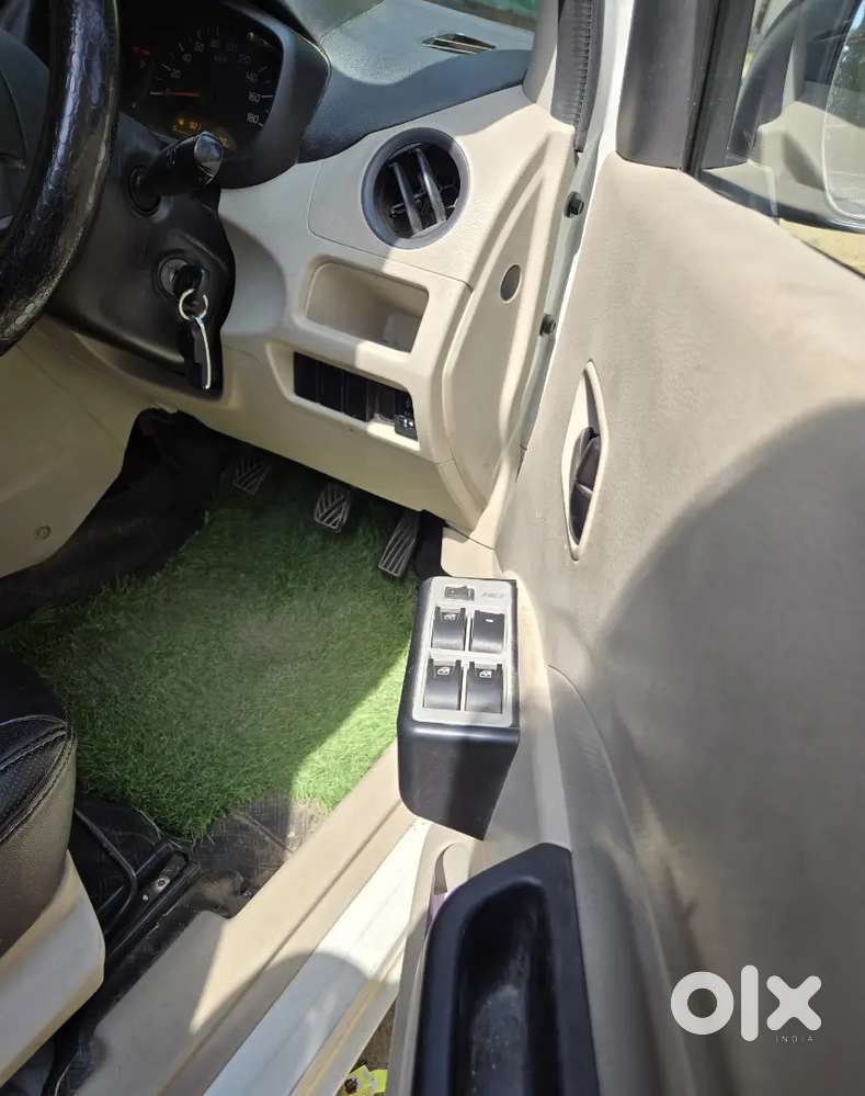 All 4 New Tyre Headlight Upgrded Old Faded Music System With Bass Tube