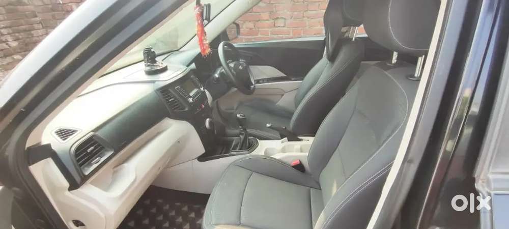 Mahindra Xuv300 Diesel 2022 With Sunroof Doctor Owned Car