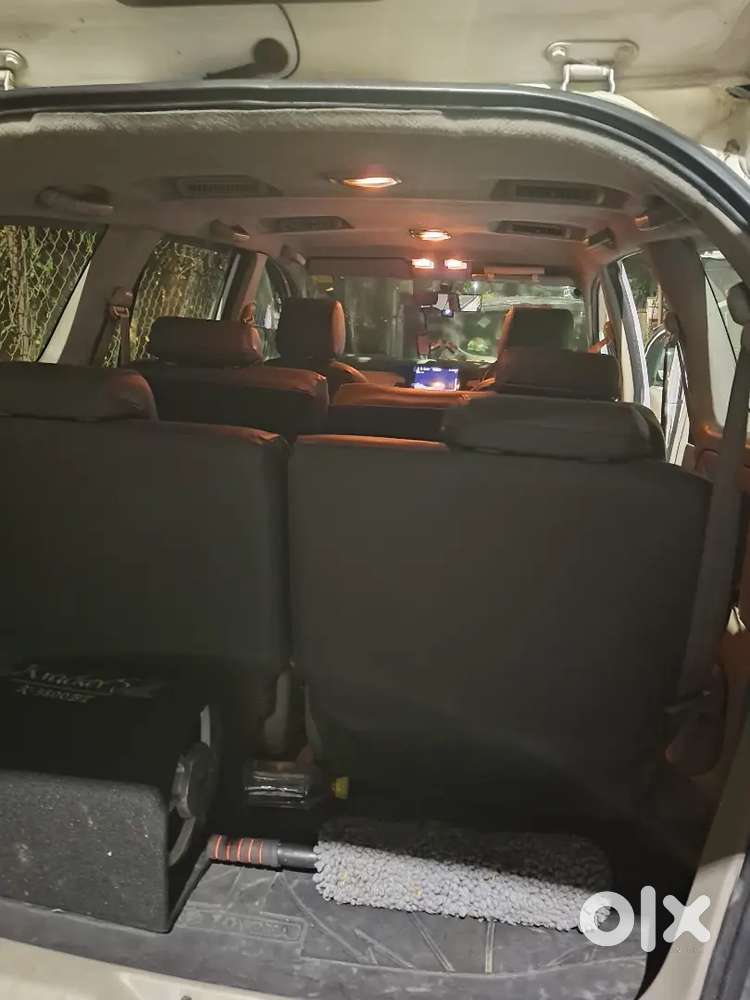 Toyota Innova V 2014