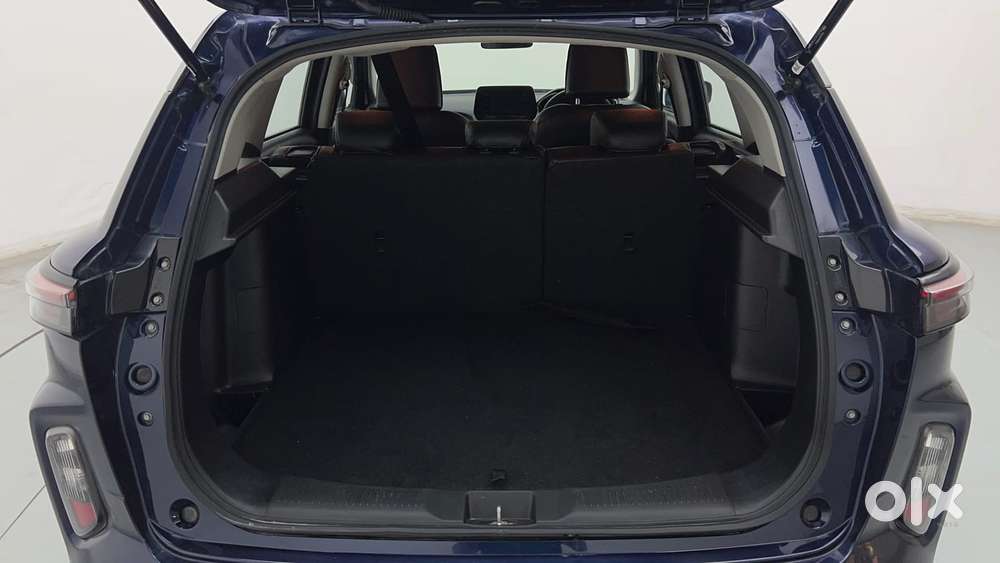 Maruti Suzuki Grand Vitara 1.5 Delta Smart Hybrid At, 2025, Petrol