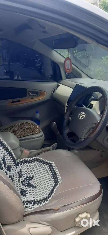 Toyota Innova V
2010 Model 

Fc Upto 2030