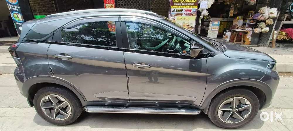 Tata Nexon 2025 Petrol Well Maintained