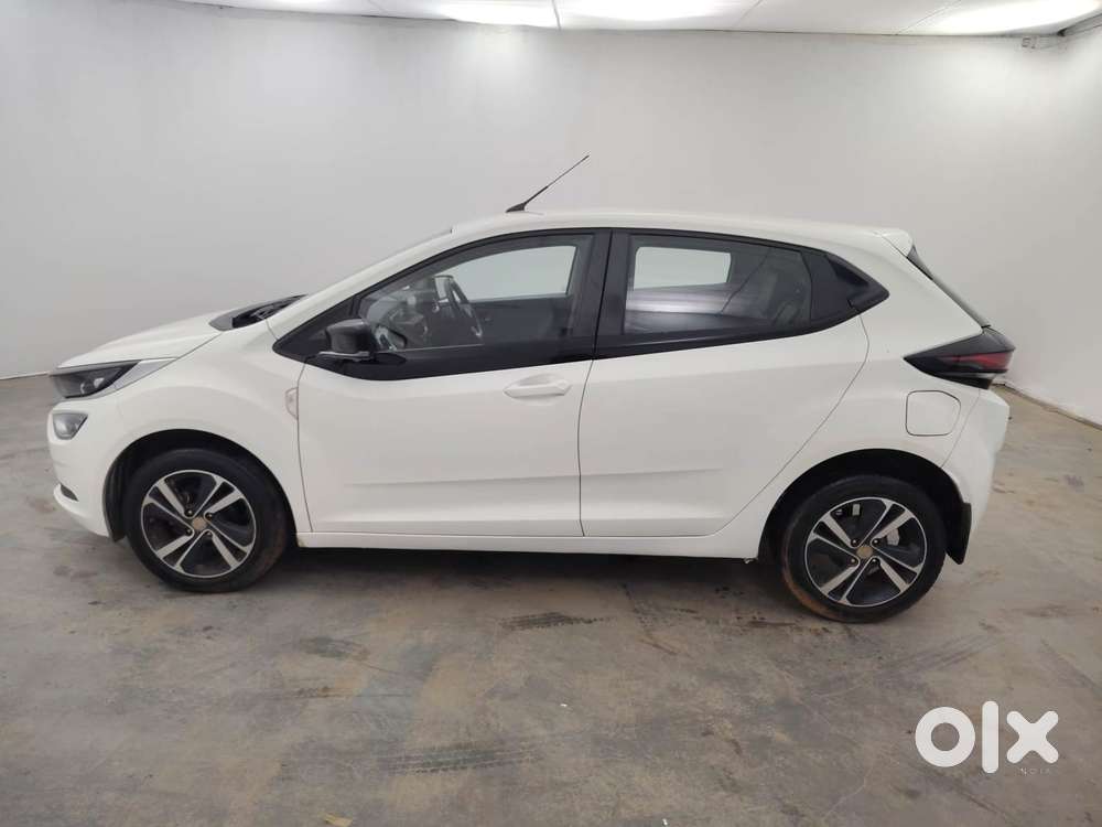 Tata Altroz Xz, 2020, Petrol