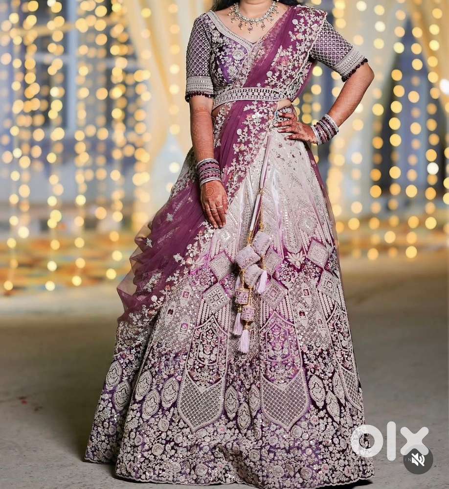 manyavar dress for ladies - Buy & Sell Fashion Online in Kalyan Nagar sage green balloon garland arch