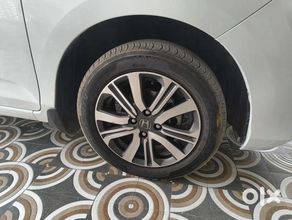 Honda Amaze 2nd Gen 2023 Petrol Well Maintained