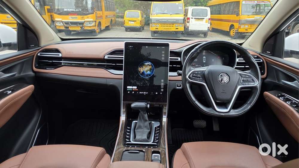 Mg Hector Plus, 2023, Petrol