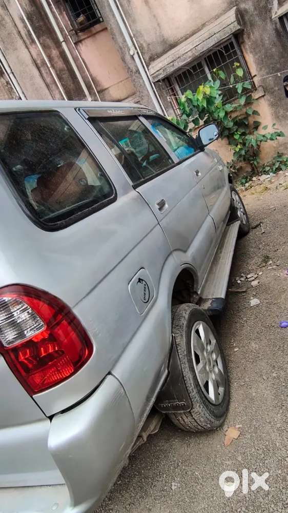 Chevrolet Tavera Neo 2012