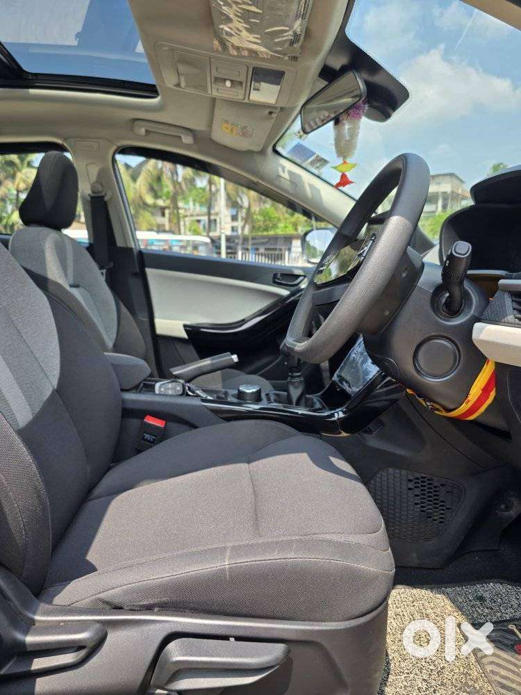 Tata Nexon Creative Plus 1.2 Revotron Petrol 6 Mt Dt, 2025, Petrol