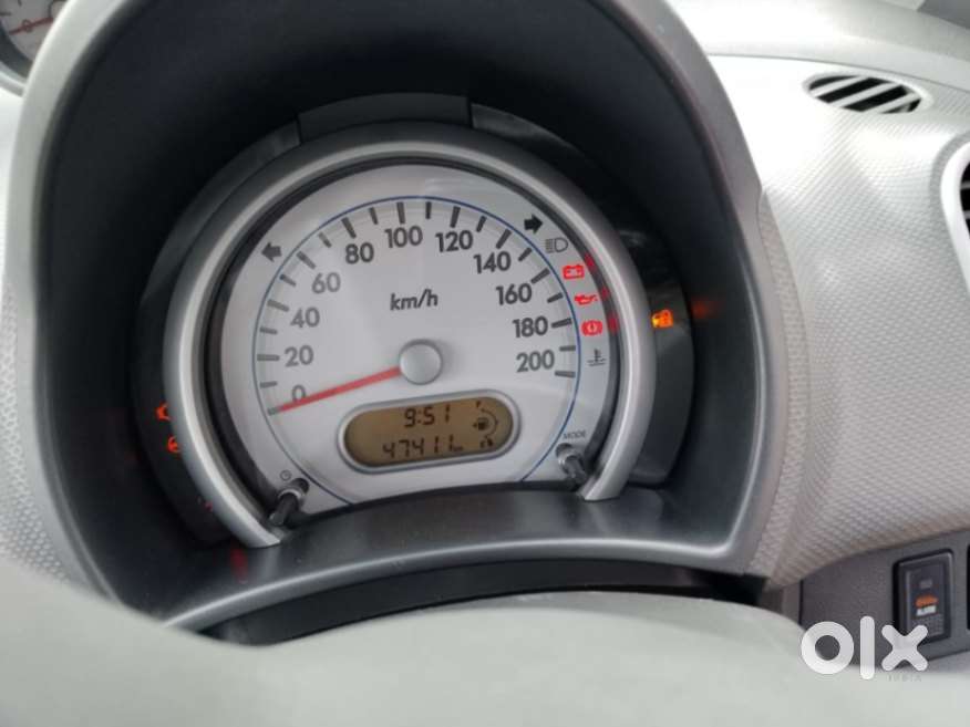 Maruti Suzuki Ritz Vxi, 2013, Petrol