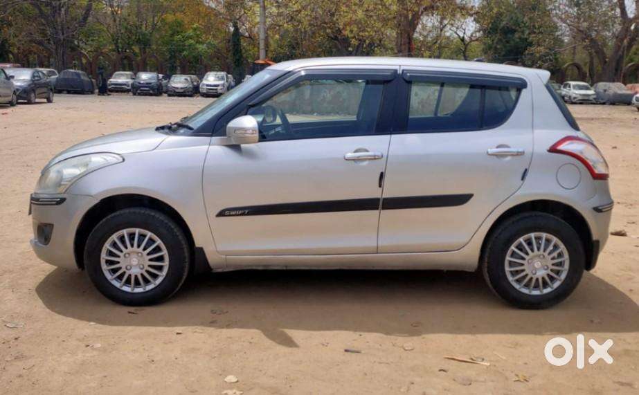 Maruti Suzuki Swift Vxi Optional, 2013, Petrol