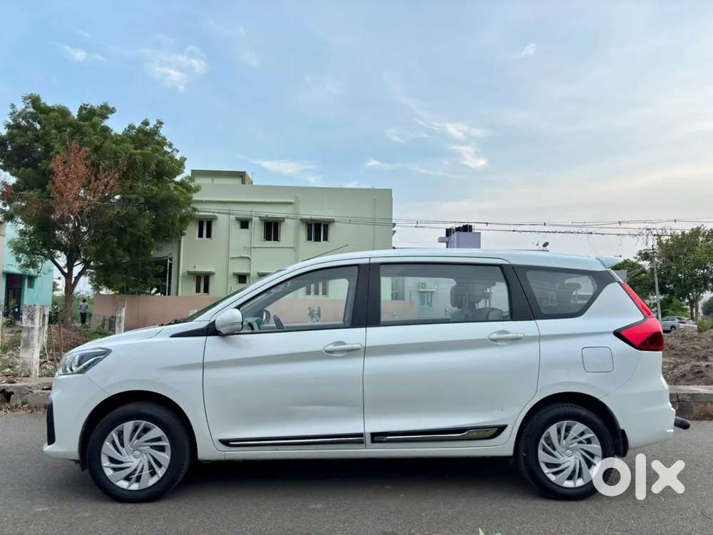 Maruti Suzuki Ertiga 1.5 Vxi, 2025, Petrol