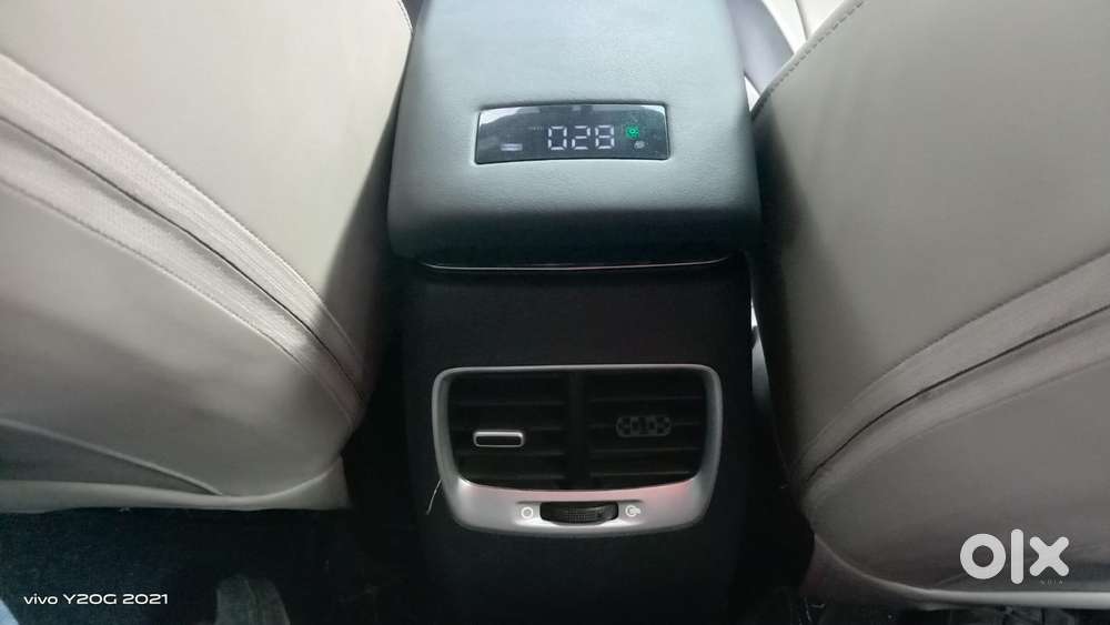 Hyundai Venue 1.0 Sx (o) Turbo Dct, 2024, Petrol