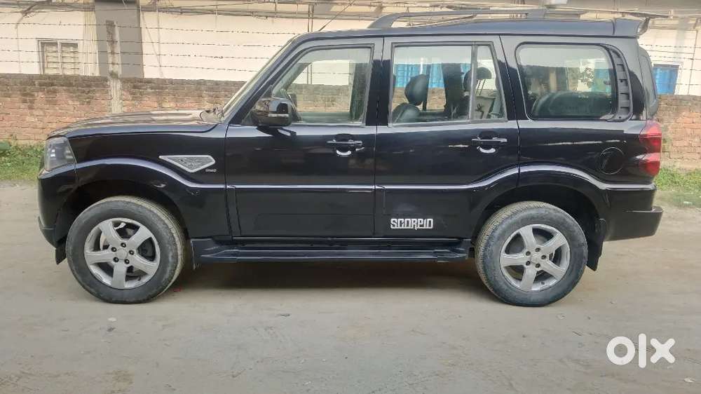 Mahindra Scorpio Classic 2018 Diesel 100000 Km Driven