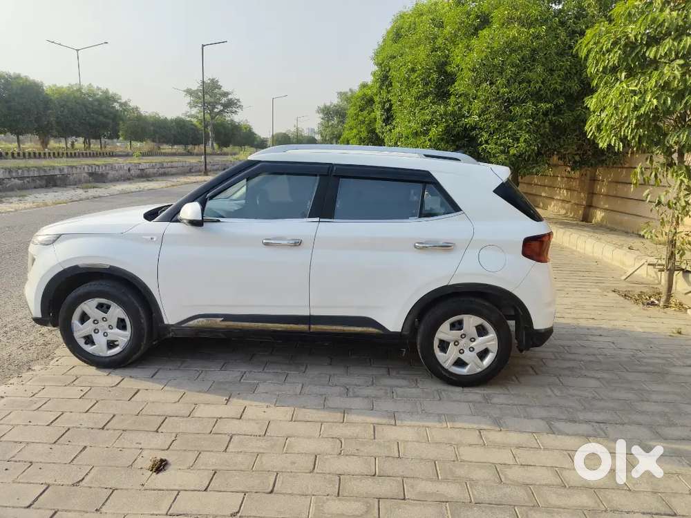 Hyundai Venue 1.2 Mt Kappa Hybrid Cng