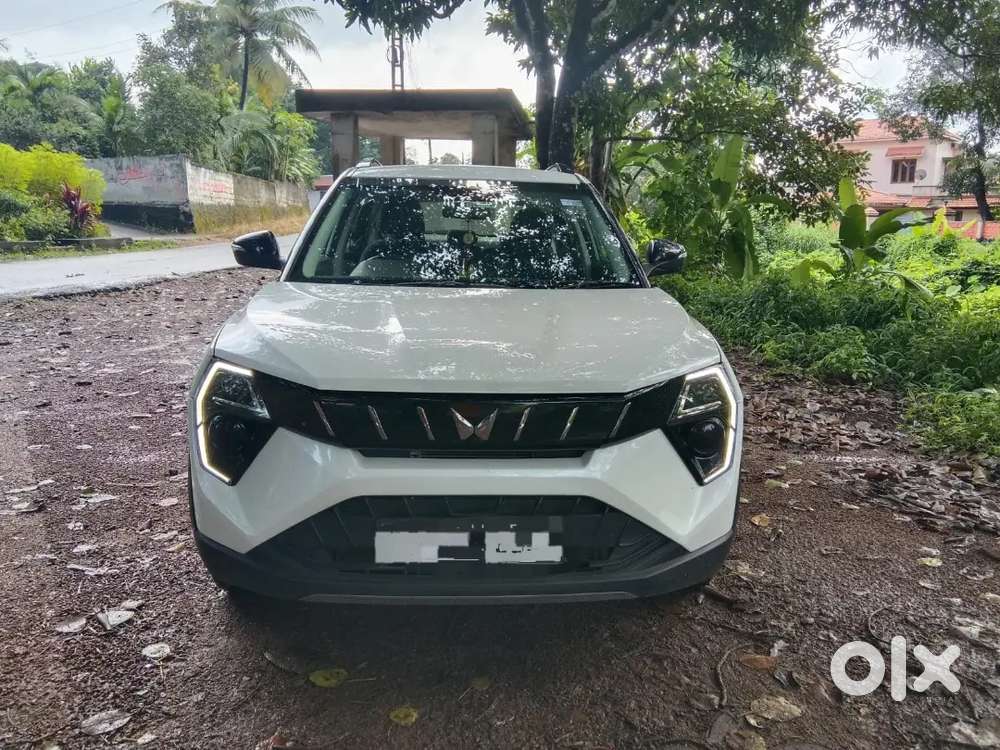 Mahindra Xuv 3xo Ax5 Pm At 2025