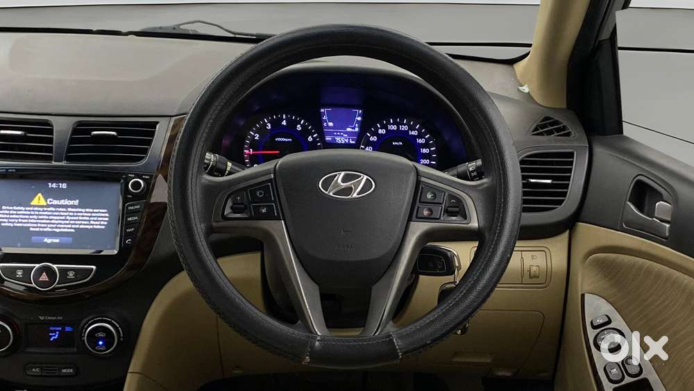 Hyundai Verna 1.6 Vtvt Sx, 2016, Petrol