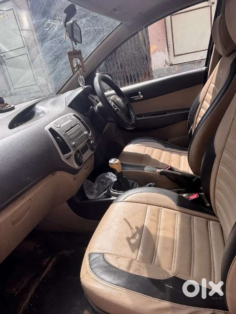 Hyundai I20 Sportz 2011 Diesel Car
