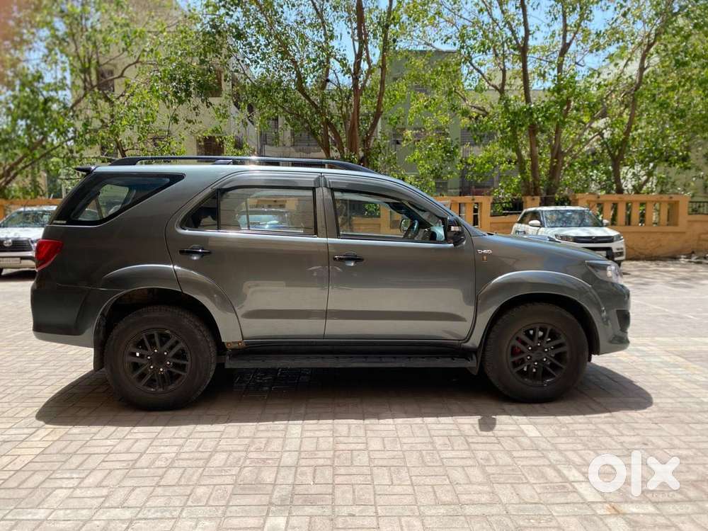 Toyota Fortuner 2011-2016 4x4 Mt, 2012, Diesel