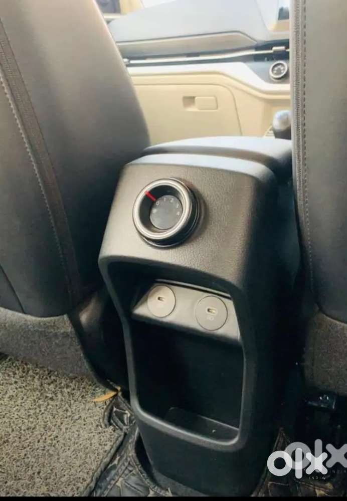 Kia Carens 1.5 Manual 2023