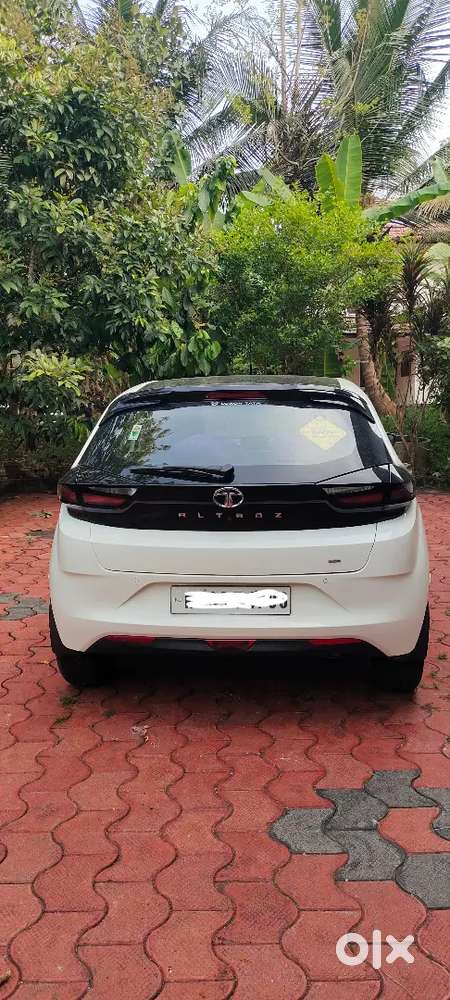 Tata Altroz Petrol 2023 Automatic Dct